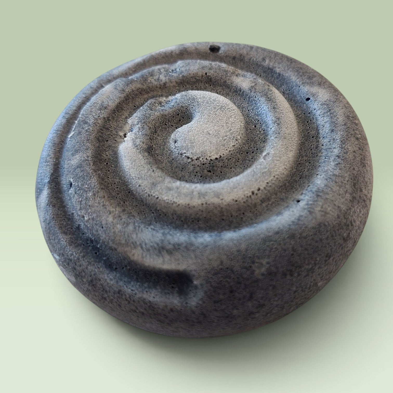 Apres-Sport Cleansing Bar with Charcoal and Peppermint